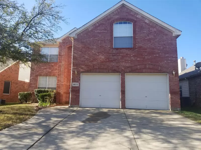 4612 Gila Bend Lane, Fort Worth, TX 76137