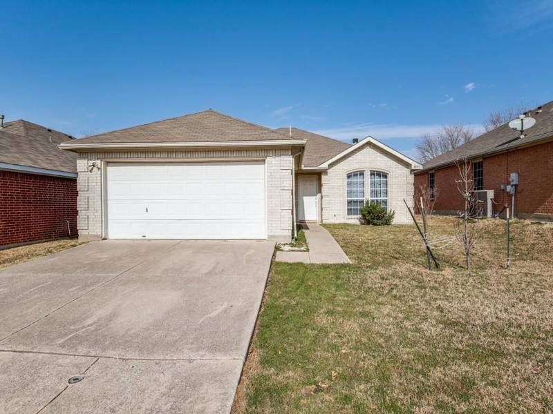 309 Stell Avenue, Mansfield, TX 76063