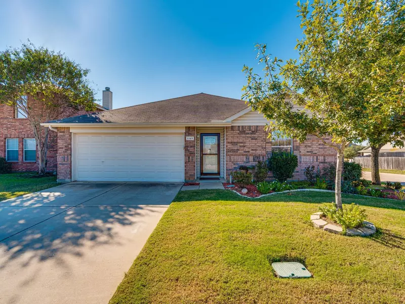 1149 Maplewood Lane, Crowley, TX 76036