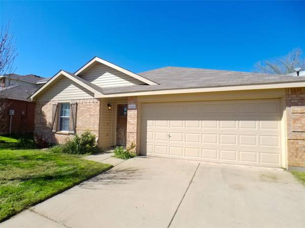 1112 Switchgrass Lane, Crowley, TX 76036