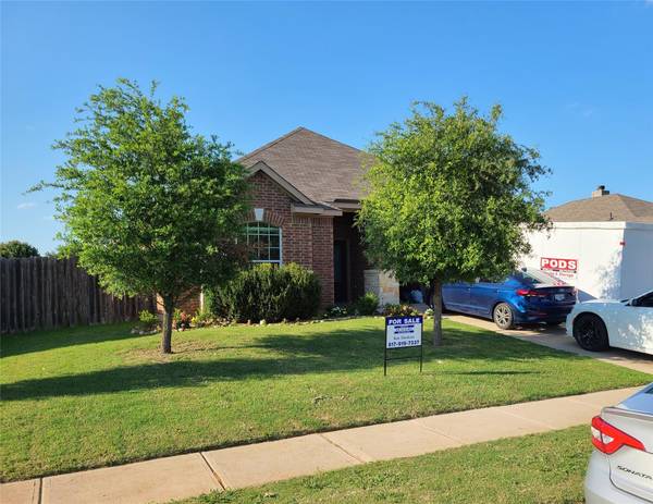 1232 Switchgrass Lane, Crowley, TX 76036