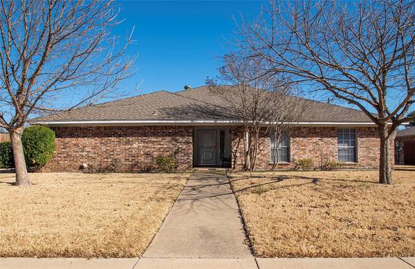 1602 Elk Grove Drive, Richardson, TX 75081