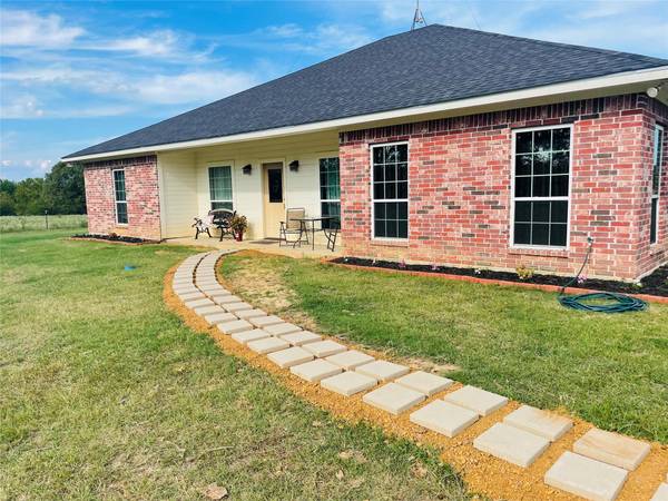 527 County Road 2413 S, Pickton, TX 75471