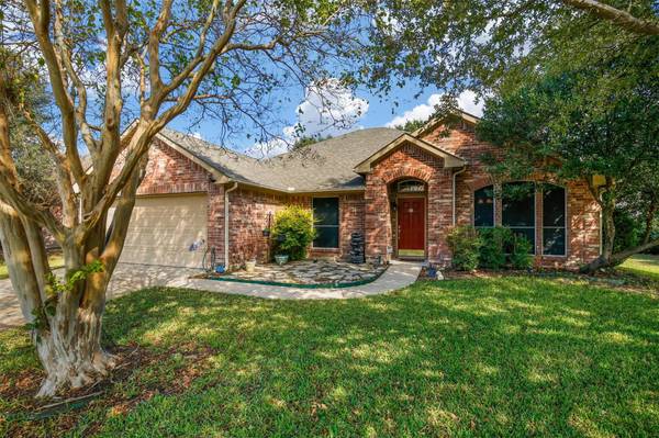 310 Leisure Lane, Waxahachie, TX 75165