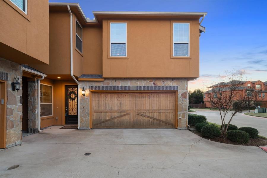 2675 Villa Di Lago #6, Grand Prairie, TX 75054