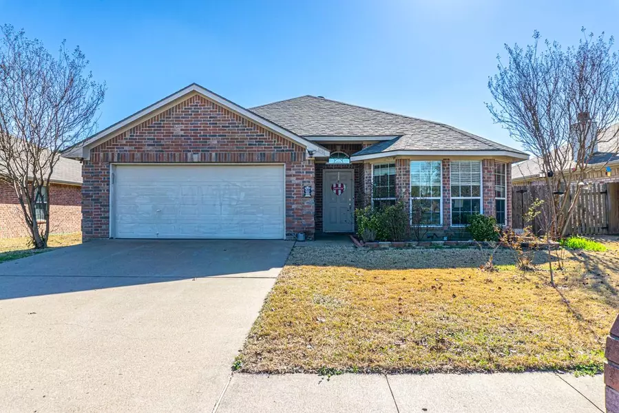 6961 Ranch Hill Drive, Flint, TX 75762