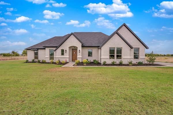 1907 Bledsoe Road, Gunter, TX 75058