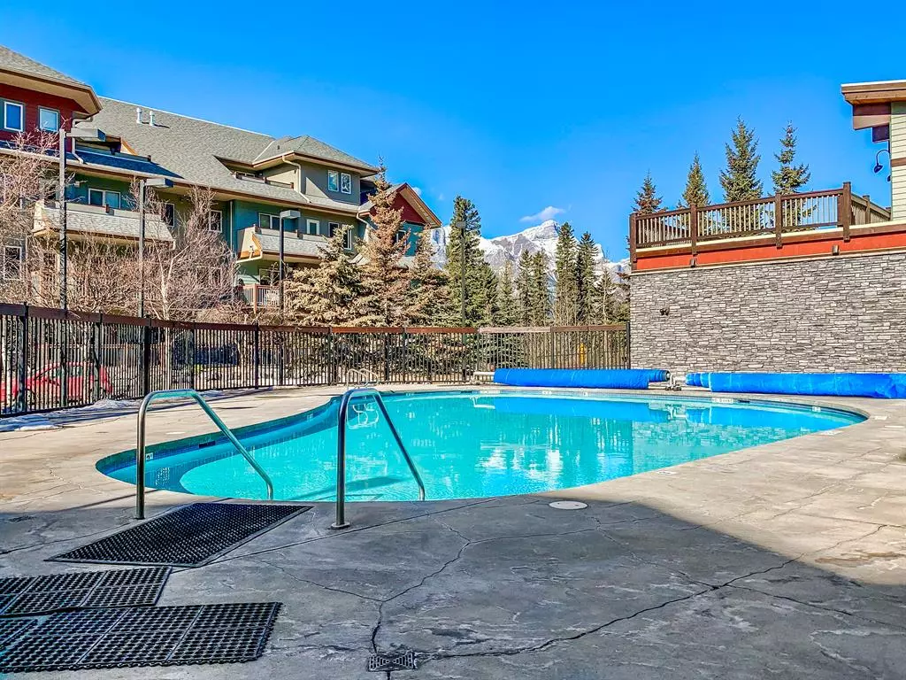 Canmore, AB T1W 3J2,109 Montane RD #314