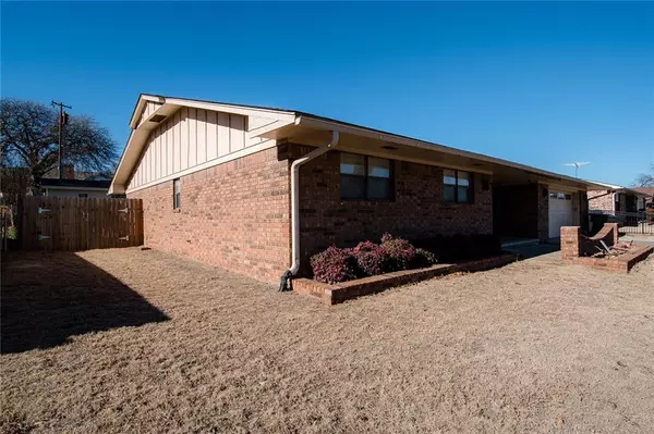 106 Lana Lane, Pauls Valley, OK 73075