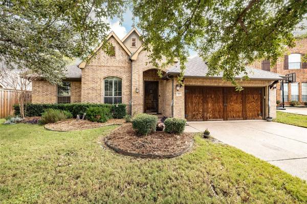 2403 Laguna Lane, Arlington, TX 76012