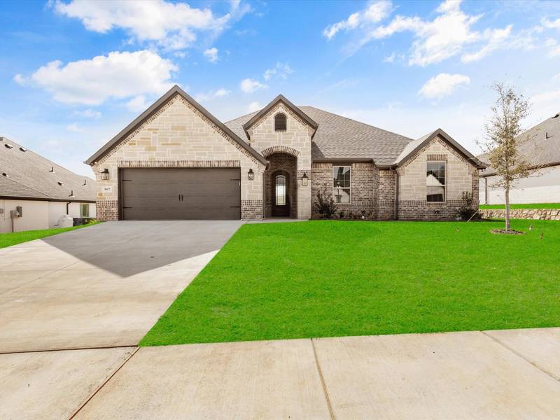 3017 Nob Hill Drive, Burleson, TX 76028