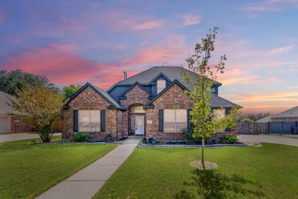 120 Hummingbird Lane, Justin, TX 76247