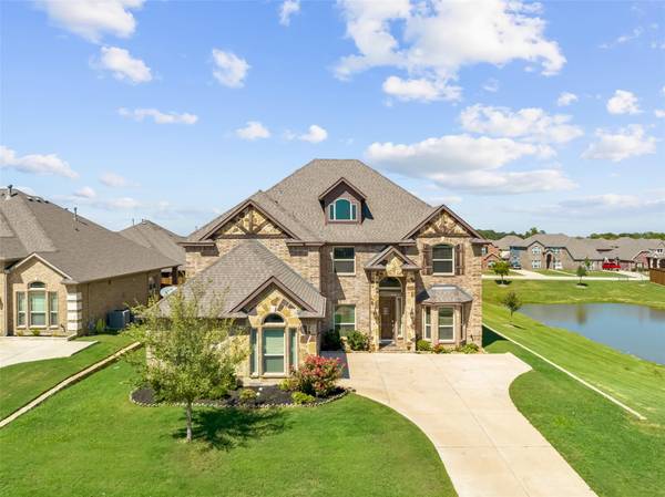 1707 Stags Leap Trail, Kennedale, TX 76060