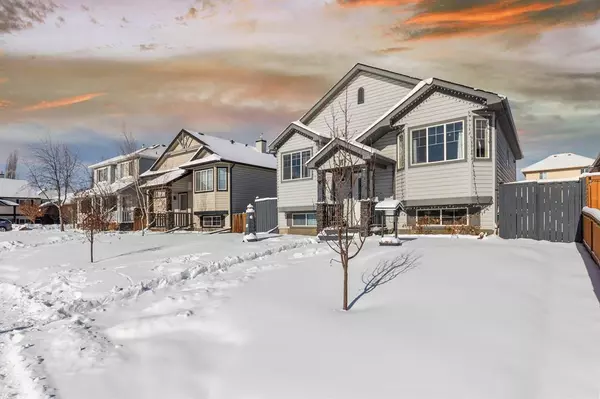 Chestermere, AB T1X 1M2,207 West Creek Close