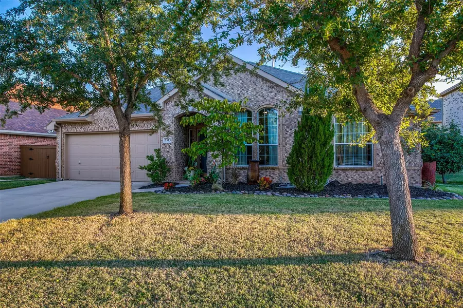 3513 CARLTON Street, Grapevine, TX 76092