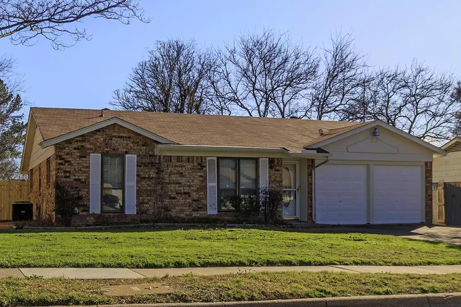 1808 Carla Avenue, Arlington, TX 76014