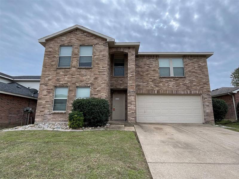 4059 Hunters Creek Drive, Fort Worth, TX 76123