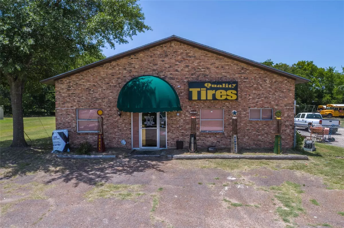 Van, TX 75790,300 Aspen