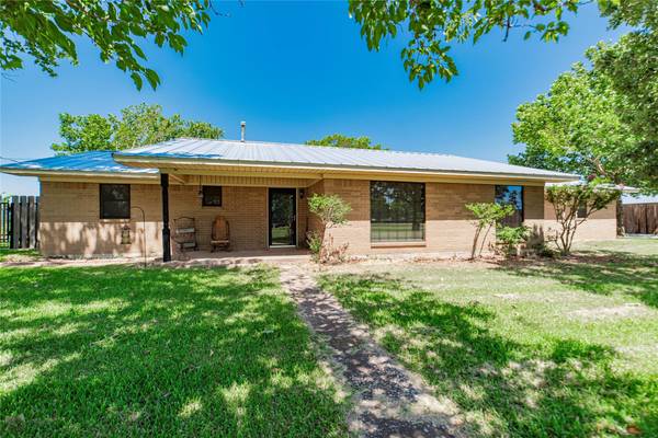 18620 Fm 103, Nocona, TX 76255