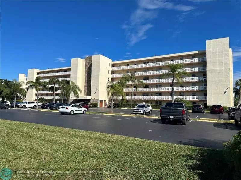 141 SE 3rd Ave  #102, Dania Beach, FL 33004