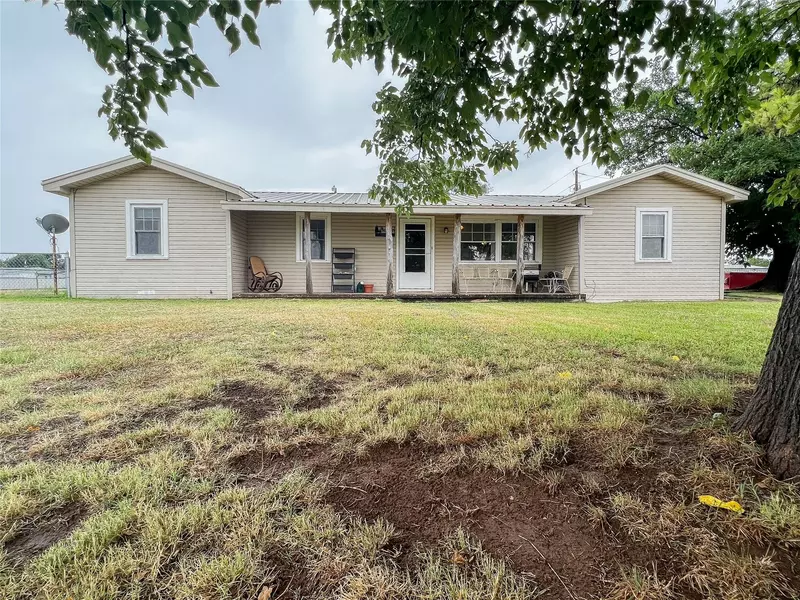 773 Avenue M Avenue, Scotland, TX 76379