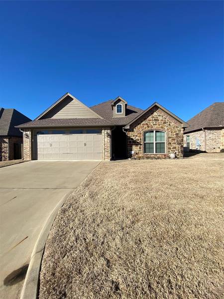 102 Fredricksburg Circle, Hallsville, TX 75650