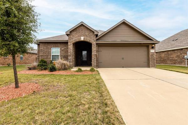 1404 Conley Lane, Crowley, TX 76036