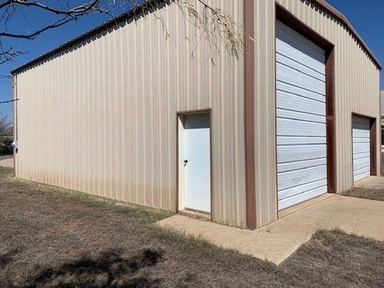 2002 Avenue L, Anson, TX 79501