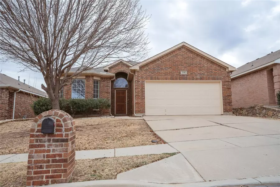 2116 Carlotta Drive, Fort Worth, TX 76177