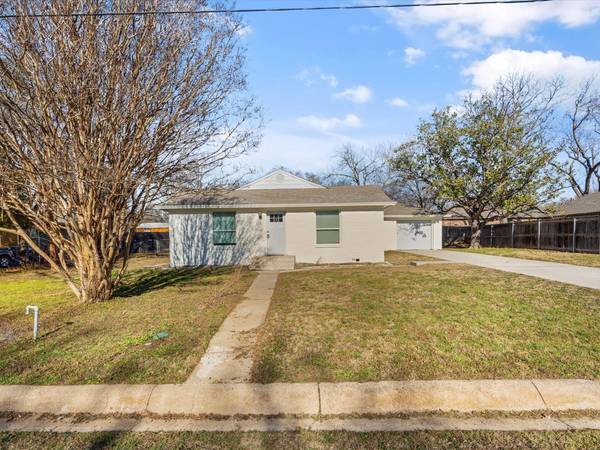 204 W Allen Avenue, Godley, TX 76044