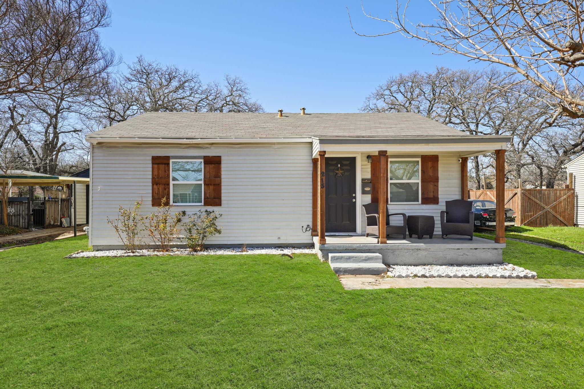 213 Charles Drive, Irving, TX 75060