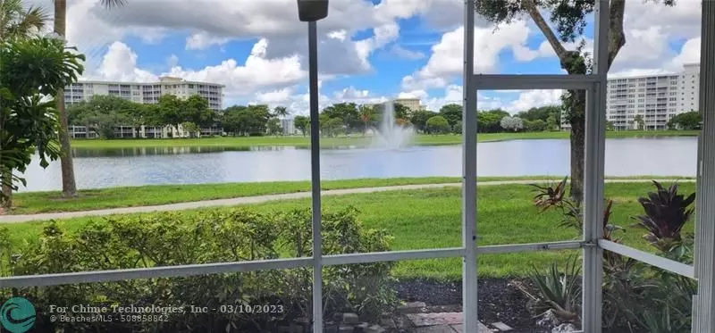 Pompano Beach, FL 33069,2801 N Palm Aire Dr  #103