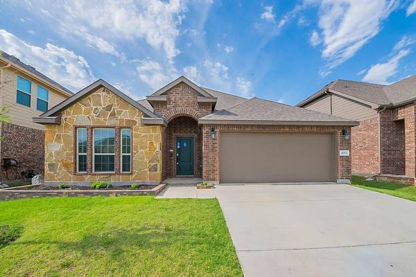 11004 Blaze Street, Aubrey, TX 76227