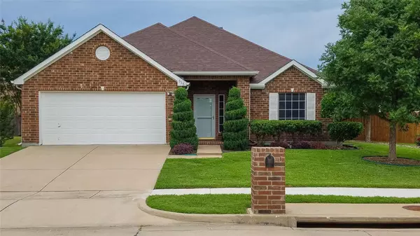 515 Calgaroo Place, Arlington, TX 76002