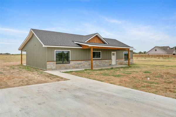 304 Salt Creek, Early, TX 76802