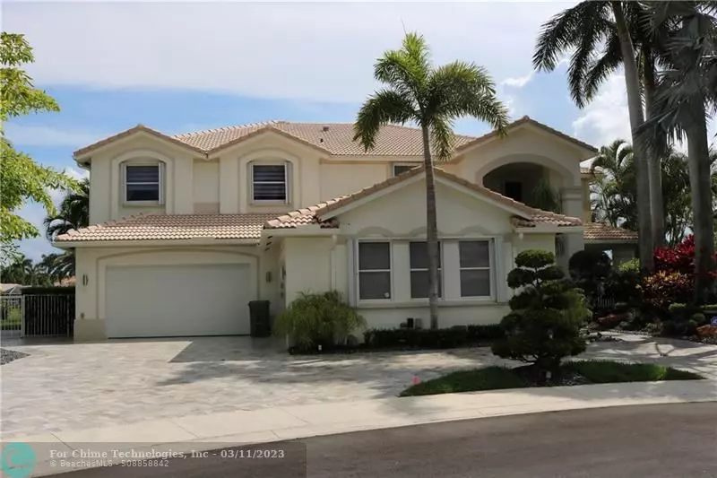 1353 N Victoria Isle Dr, Weston, FL 33327