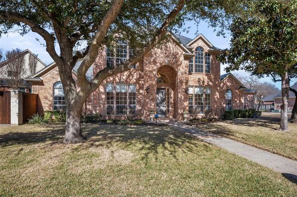 606 Glen Abbey Drive, Mansfield, TX 76063