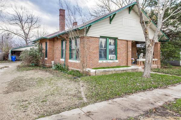 Waxahachie, TX 75165,302 Farley Street