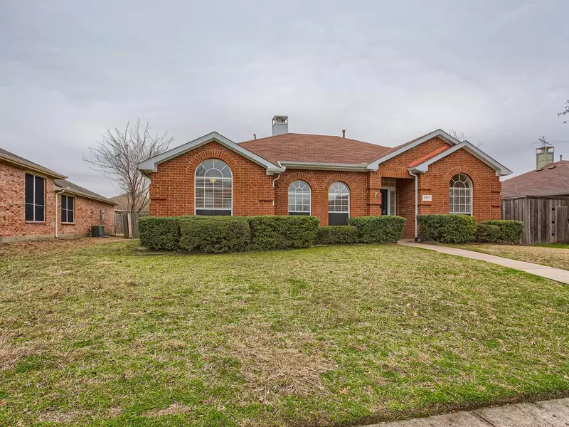 2721 Ash Creek, Mesquite, TX 75181