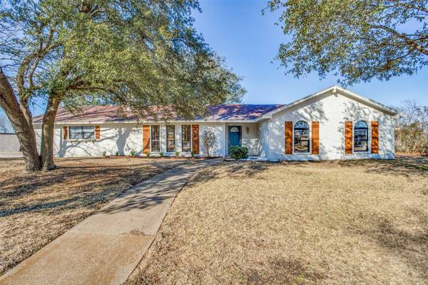 307 Sleepy Top Drive, Glenn Heights, TX 75154