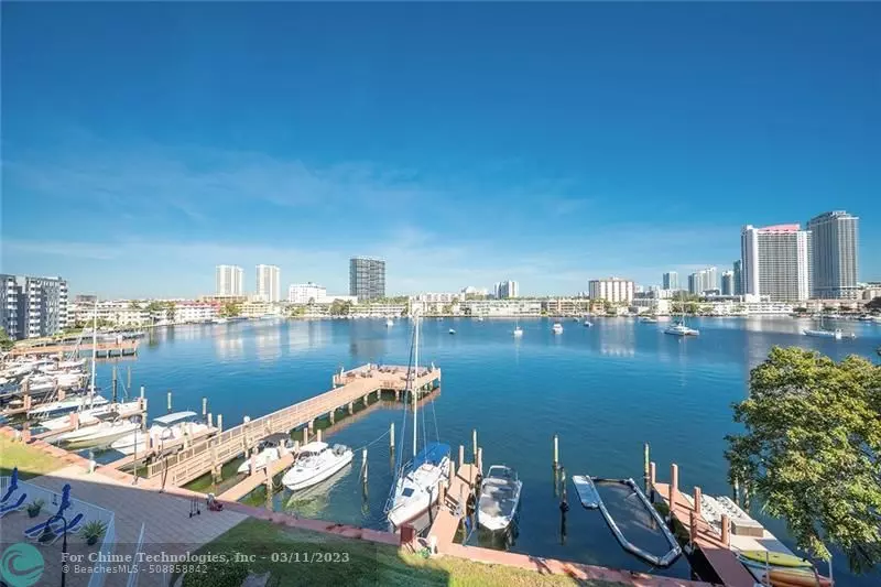 Hallandale Beach, FL 33009,400 Golden Isles Dr  #39