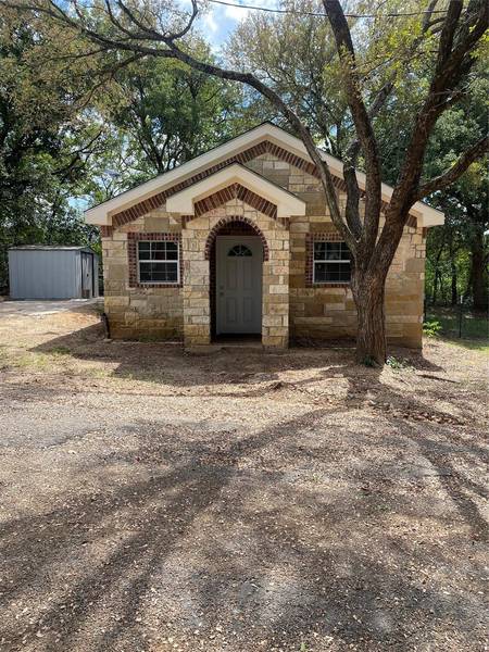 5 Pin Oak Street, Alvarado, TX 76009