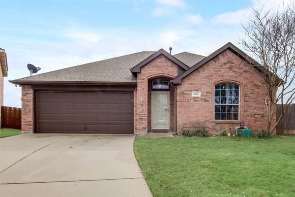 545 Creekbend Street, Crowley, TX 76036