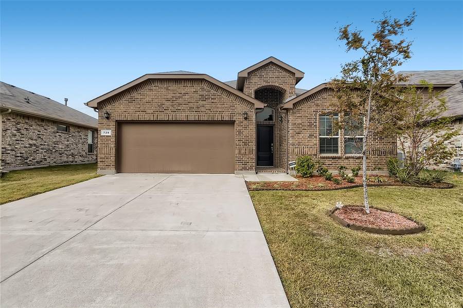 728 Rebecca Lane, Saginaw, TX 76131