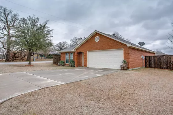 Springtown, TX 76082,508 Summer Tree Lane