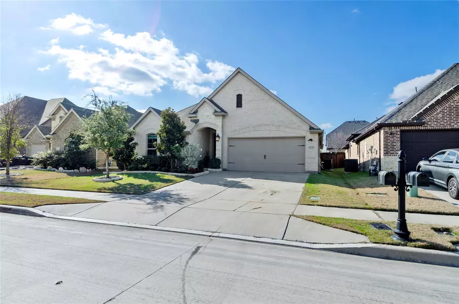 10129 Haversham Drive, Fort Worth, TX 76131