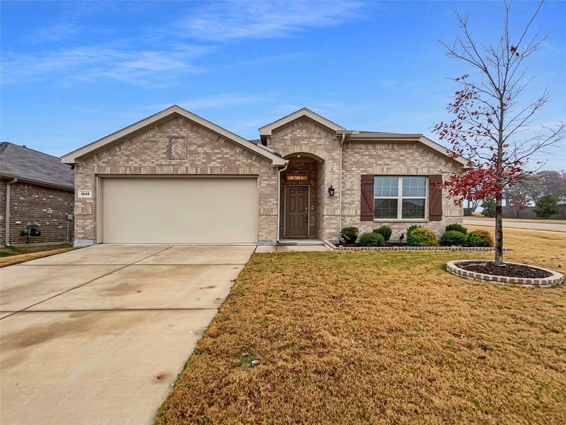 1845 Alamandine Avenue, Cross Roads, TX 76227