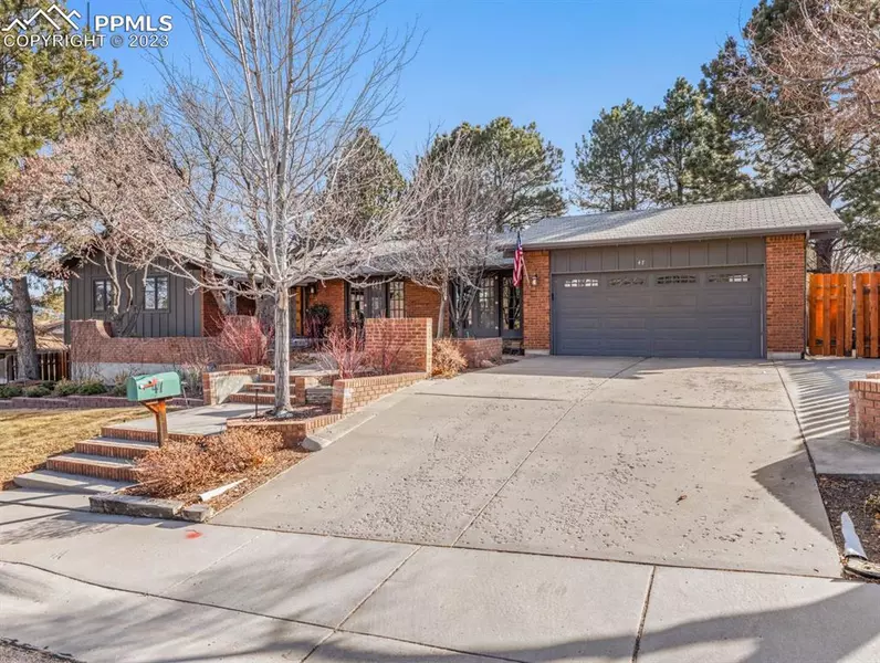 47 Briargate TER, Pueblo, CO 81001