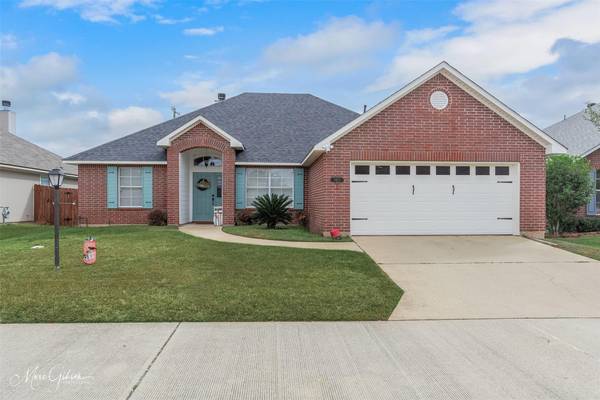 9823 Pander Lane, Shreveport, LA 71115