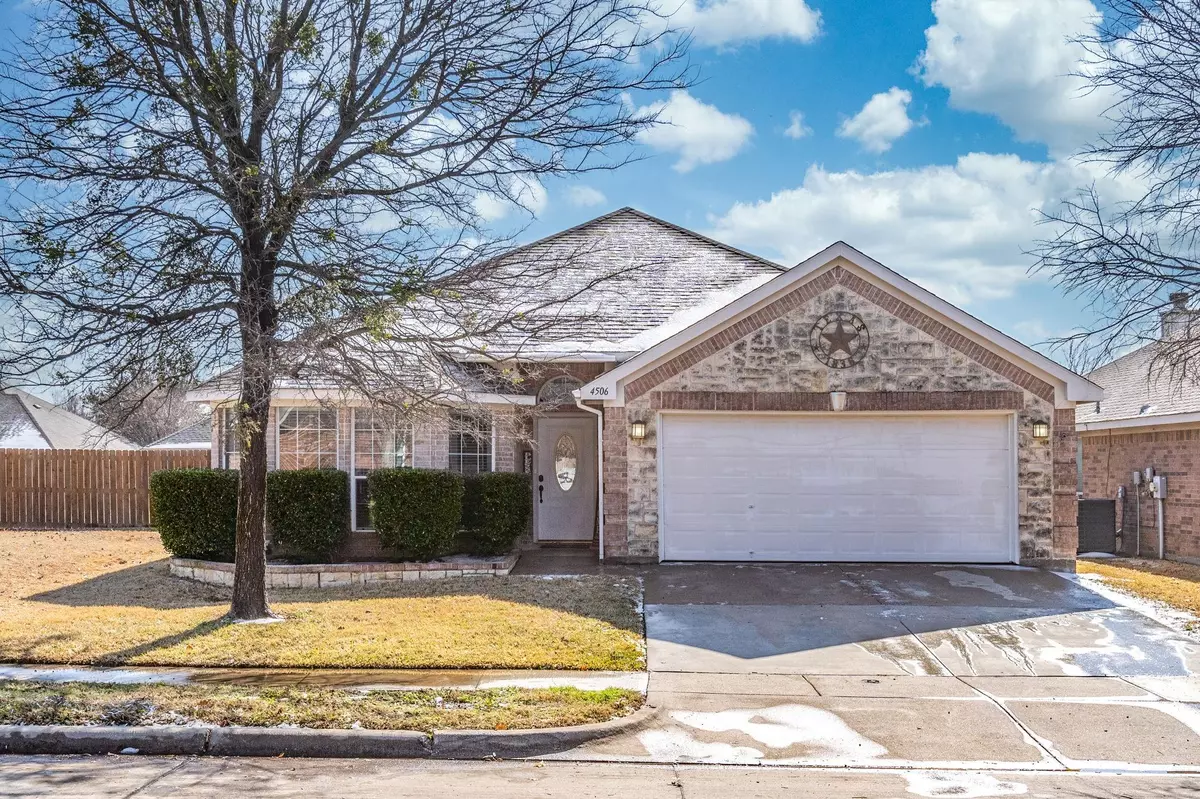 Mansfield, TX 76063,4506 Emerald Leaf Drive